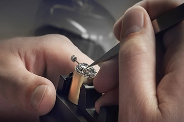 东莞欧米茄手表有水气维修