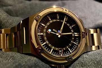 东莞欧米茄表冠掉了进水维修