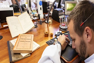 东莞欧米茄有水气维修