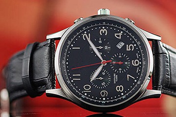 东莞欧米茄表有水珠维修